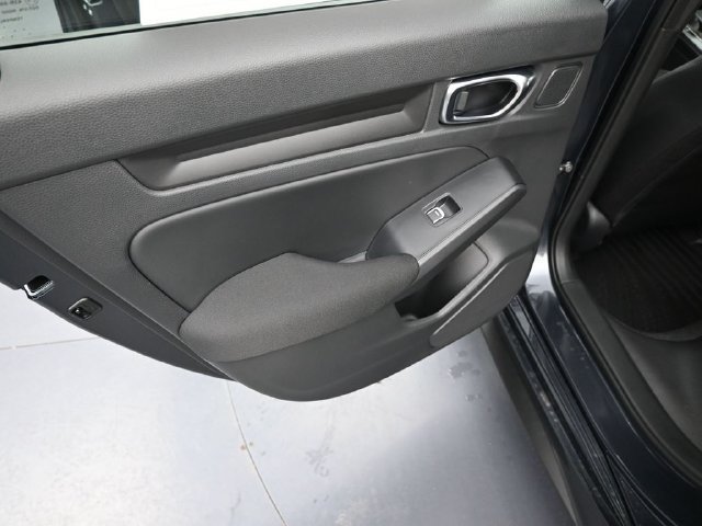 Certified 2025 Honda Civic Sport image 29