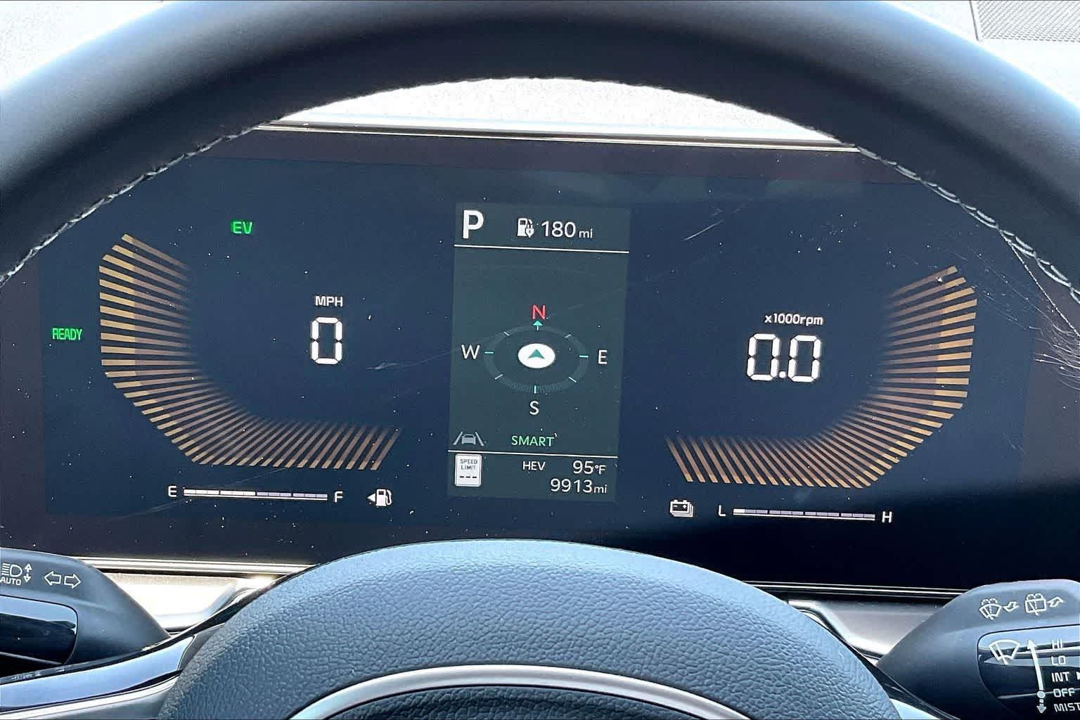 Certified 2025 Kia Sorento EX AWD/4WD image 16