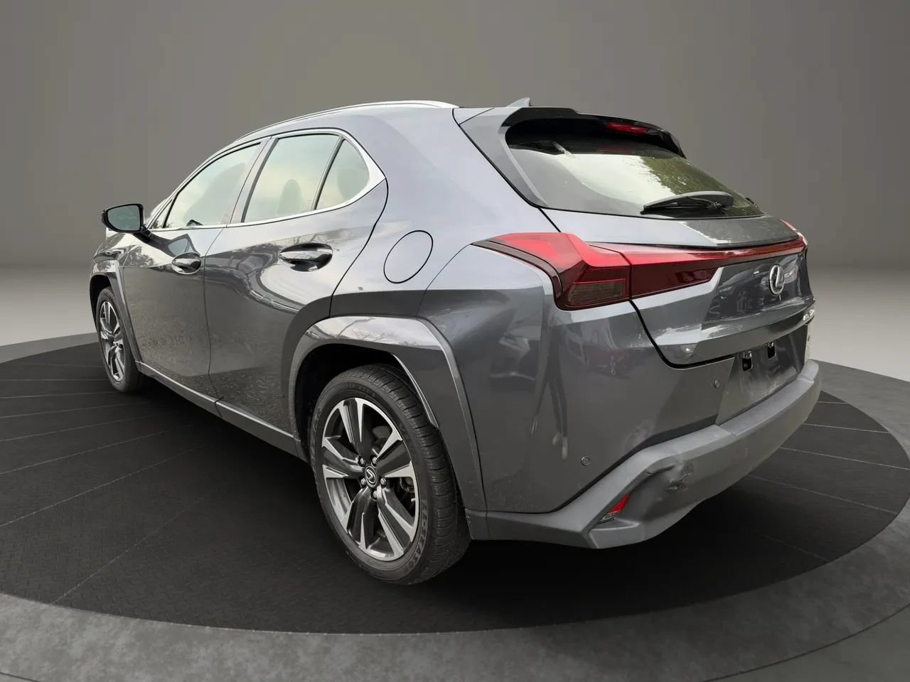 Used 2024 Lexus UX 250h AWD w/ Premium Package image 7