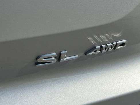 Certified 2025 Nissan Pathfinder SL image 16