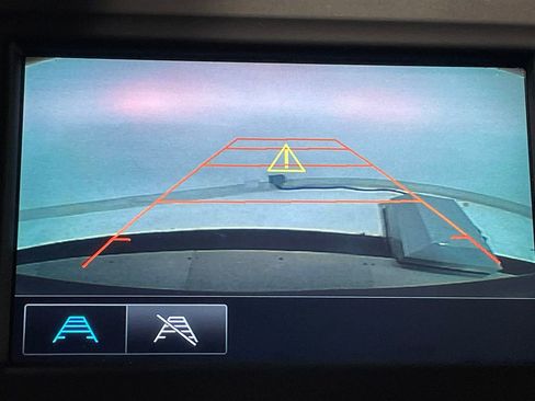 Used 2018 Chevrolet Equinox LT image 5