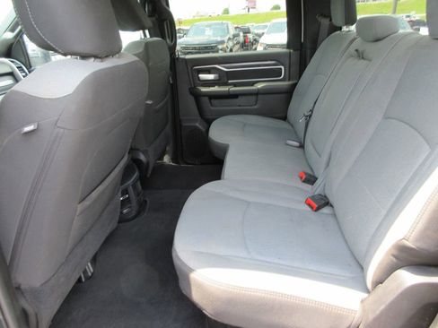 Used 2024 RAM 2500 Big Horn AWD/4WD image 16