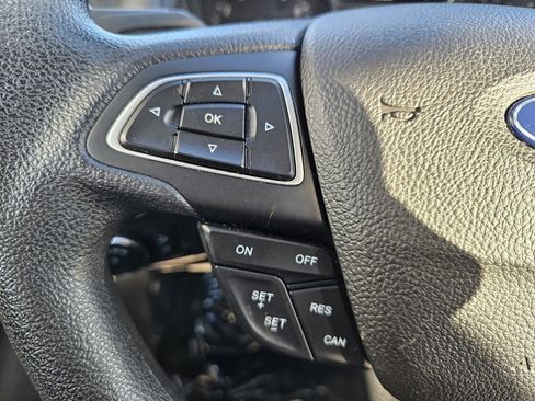 Used 2018 Ford Focus SE image 19