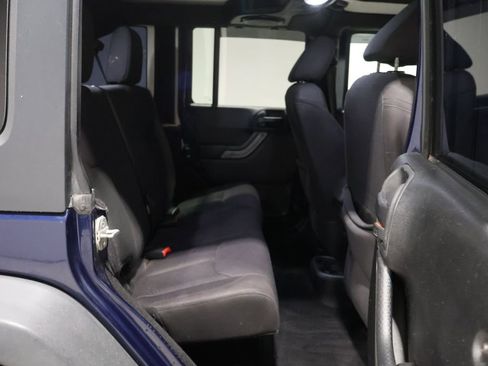 Used 2013 Jeep Wrangler Unlimited Sport image 19