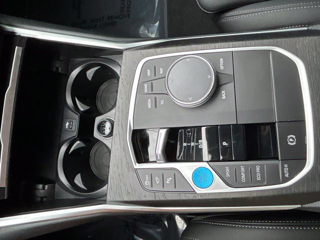 Used 2023 BMW i4 eDrive40 RWD image 17