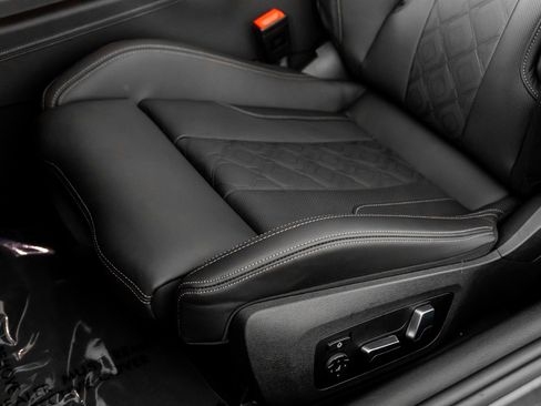 Used 2025 BMW M8 Competition image 31