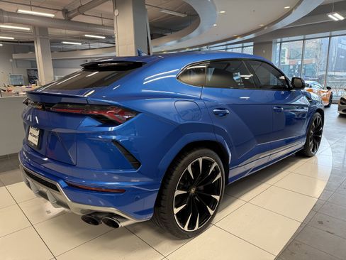 Used 2020 Lamborghini Urus AWD/4WD image 4