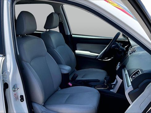 Used 2016 Subaru Forester 2.5i Touring w/ Eyesight & Navigation System AWD/4WD image 6