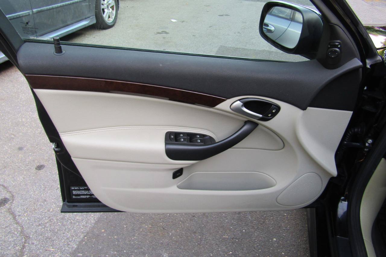 Used 2008 Saab 9-3 2.0T w/ Moonroof Package FWD image 38