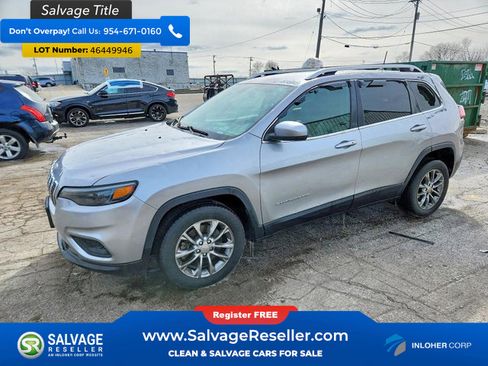 Used 2019 Jeep Cherokee Latitude Plus w/ Cold Weather Group FWD image 1