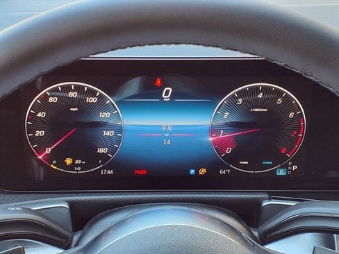 New 2026 Mercedes-Benz GLB 250 image 10