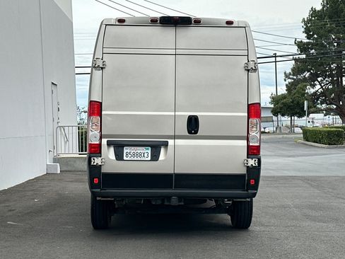 Used 2017 RAM ProMaster 2500 w/ Mopar Trailer Tow Group FWD image 5
