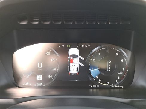 Used 2022 Volvo XC90 T5 Momentum image 22