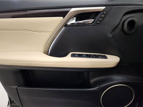 Used 2022 Lexus RX 350L Luxury image 23