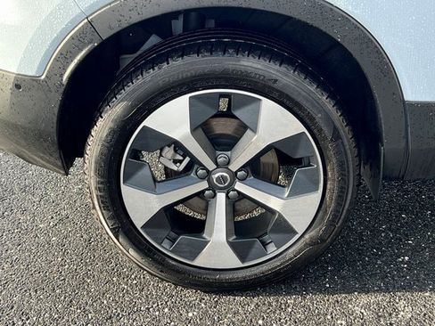 Certified 2026 Volvo XC40 B5 Plus w/ Protection Package Premier image 11