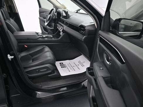 Used 2023 Honda Pilot Touring image 24