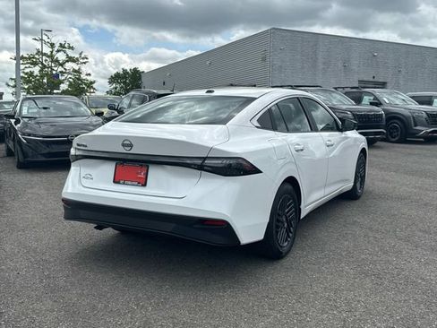 New 2026 Nissan Sentra SV FWD image 4