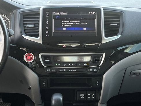 Used 2017 Honda Ridgeline RTL-E image 17