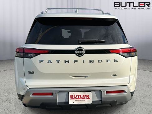 Used 2024 Nissan Pathfinder SL image 4