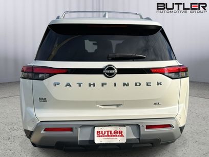 Used 2024 Nissan Pathfinder SL