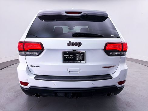 Used 2018 Jeep Grand Cherokee Trailhawk AWD/4WD image 14