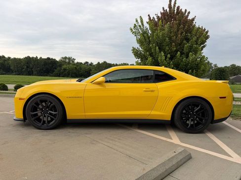 Used 2012 Chevrolet Camaro ZL1 RWD image 8