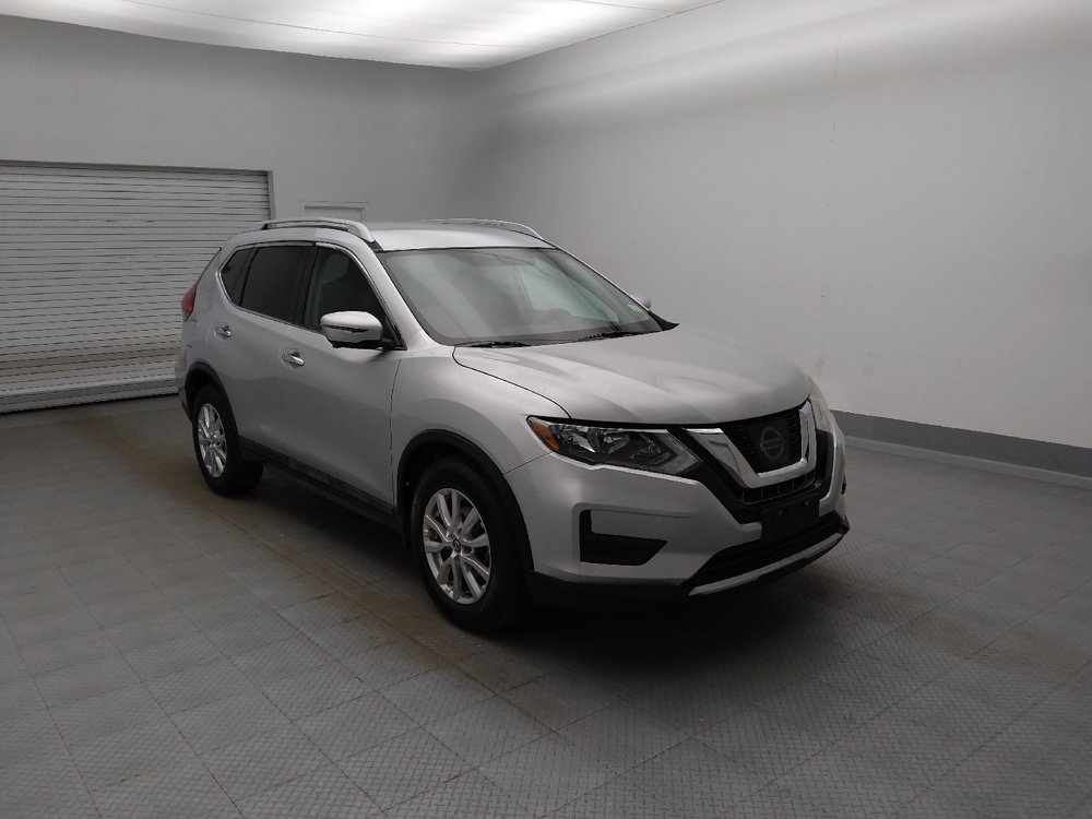 Used 2017 Nissan Rogue SV w/ SV Premium Package FWD image 13