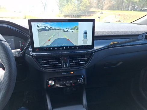 Certified 2025 Ford Escape ST-Line w/ Equipment Group 301A image 27