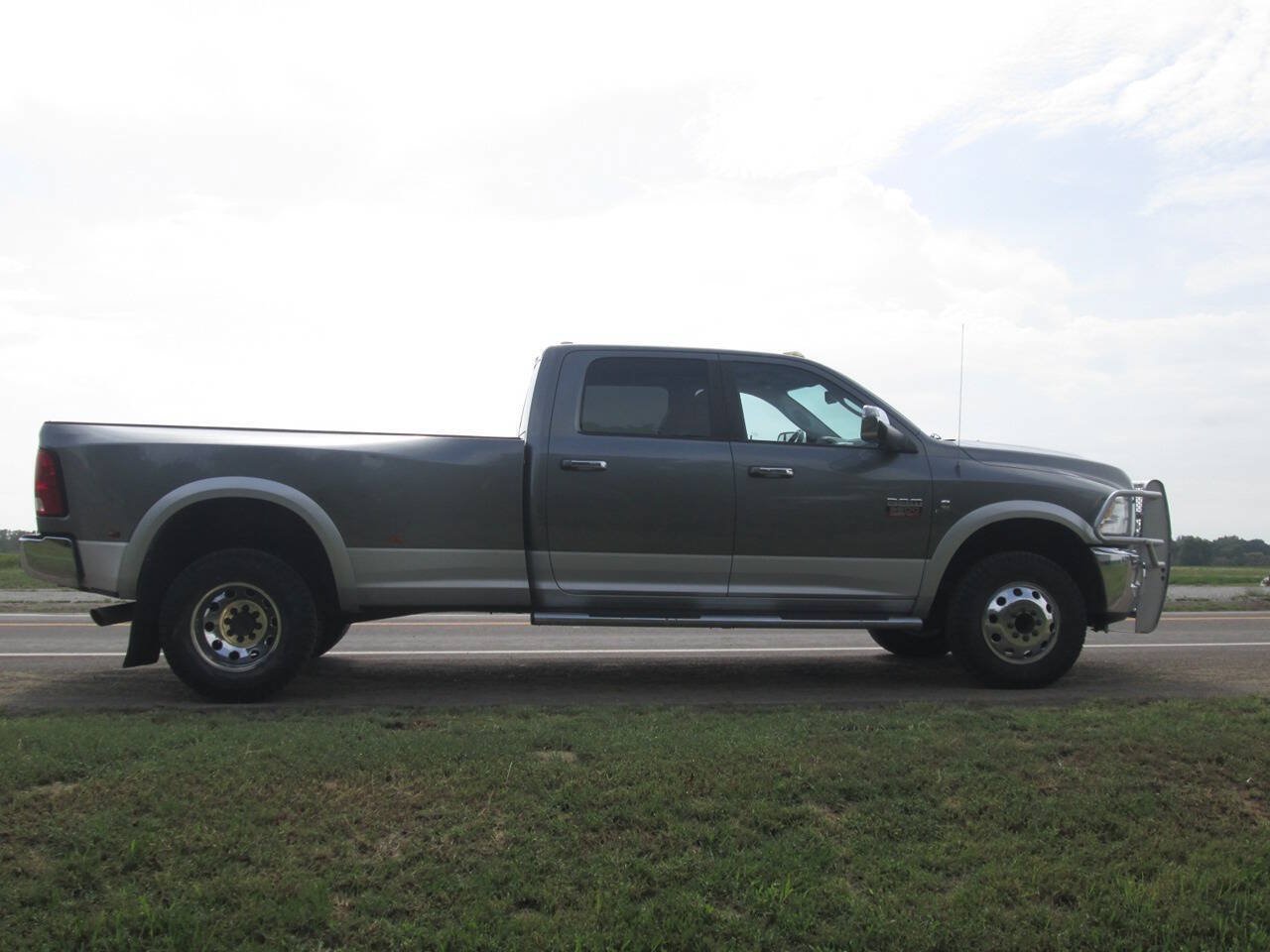 Used 2012 RAM 3500 Laramie w/ Protection Group AWD/4WD image 5