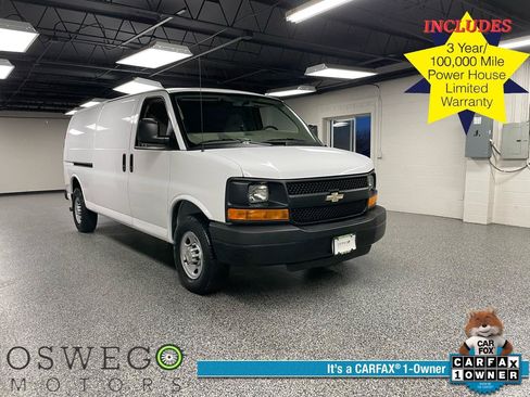Used 2014 Chevrolet Express 2500 Extended RWD image 1