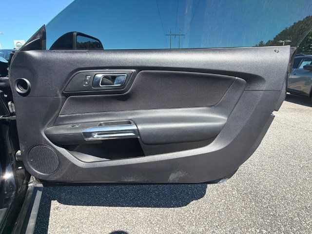Used 2019 Ford Mustang Coupe RWD image 14