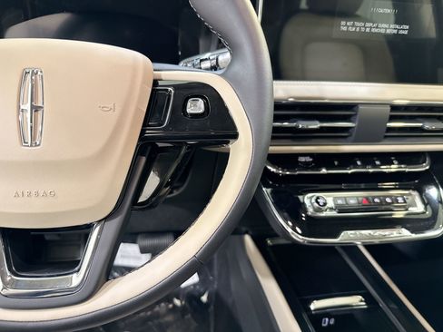 New 2026 Lincoln Corsair Premiere FWD image 15