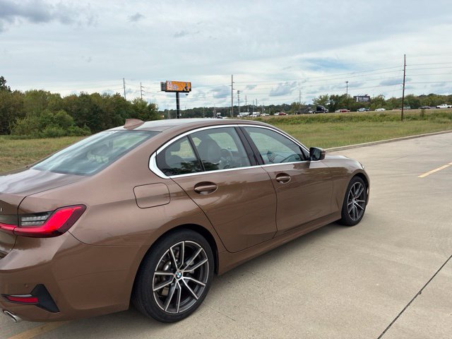 Used 2019 BMW 330i Sedan w/ Premium Package RWD image 6