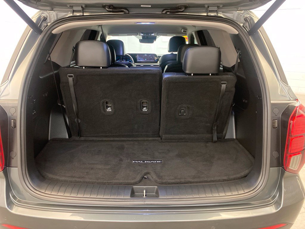 Used 2023 Hyundai Palisade SEL w/ Cargo Package FWD image 23