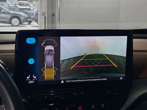 Used 2021 Volkswagen ID.4 Pro S w/ Gradient Package image 18