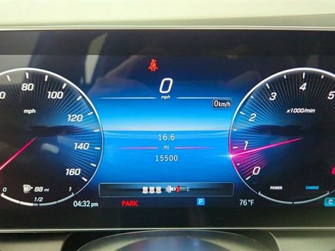 Used 2024 Mercedes-Benz GLC 300 4MATIC w/ AMG Line image 37