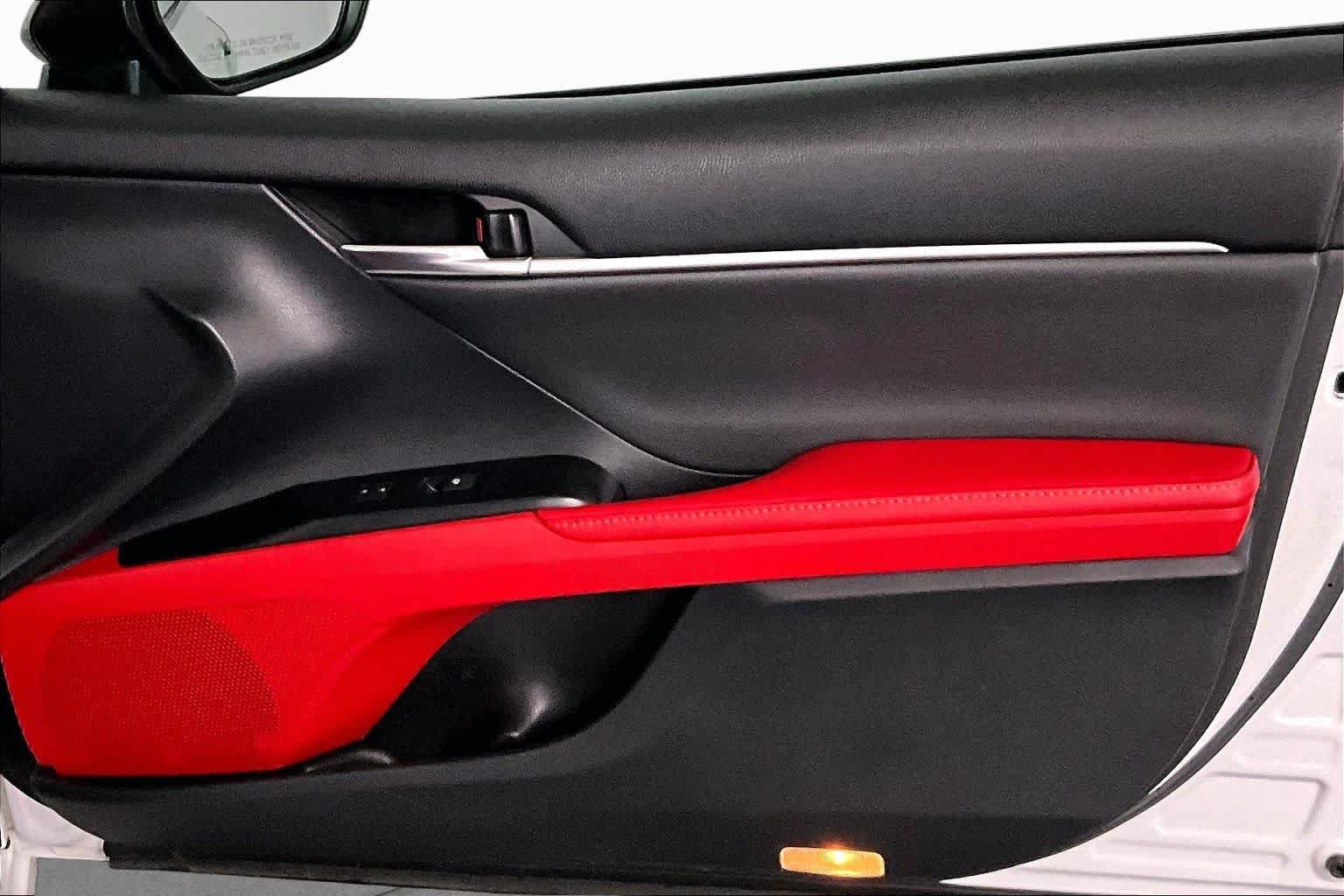 Used 2019 Toyota Camry XSE w/ Navigation Package FWD image 23