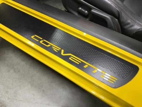 Used 2007 Chevrolet Corvette Z06 w/ Preferred Equipment Group RWD image 32