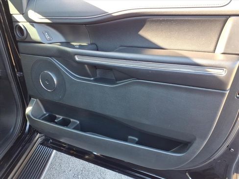 Used 2020 Ford Expedition XLT w/ Equipment Group 202A image 11