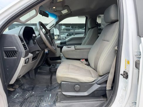 Used 2017 Ford F450 XL w/ Power Equipment Group AWD/4WD image 15