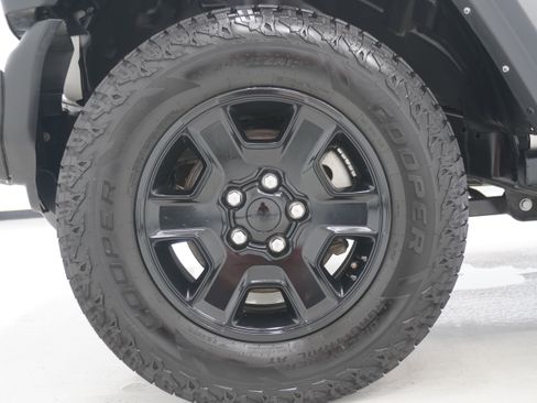 Used 2024 Jeep Wrangler Unlimited Sport AWD/4WD image 27