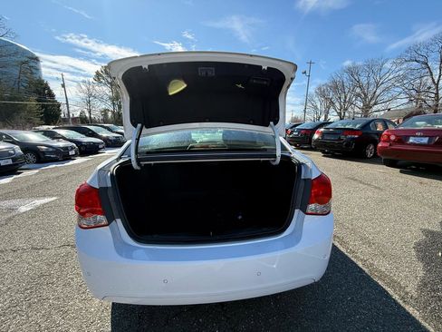 Used 2011 Chevrolet Cruze LTZ image 25
