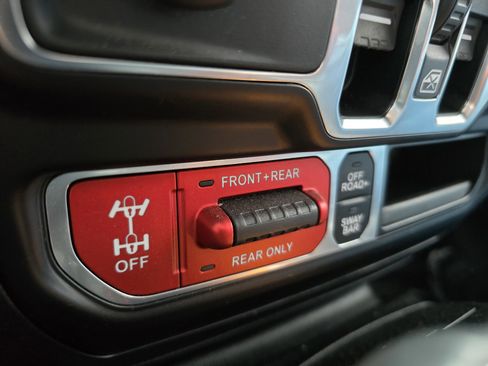 Used 2021 Jeep Wrangler Unlimited Rubicon image 32