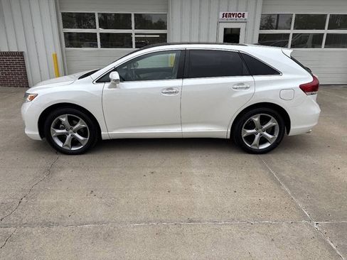 Used 2015 Toyota Venza XLE w/ XLE Premium Package AWD/4WD image 1