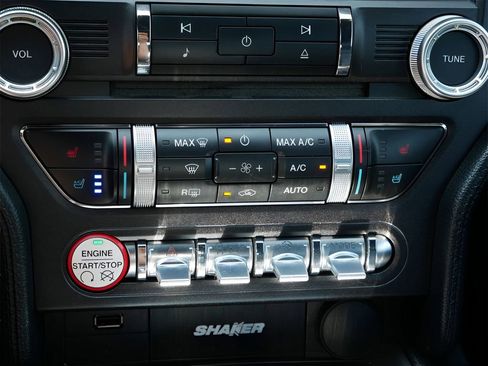 Used 2016 Ford Mustang Premium image 25