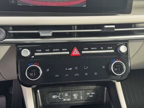 Used 2025 Hyundai Tucson SEL AWD/4WD image 28