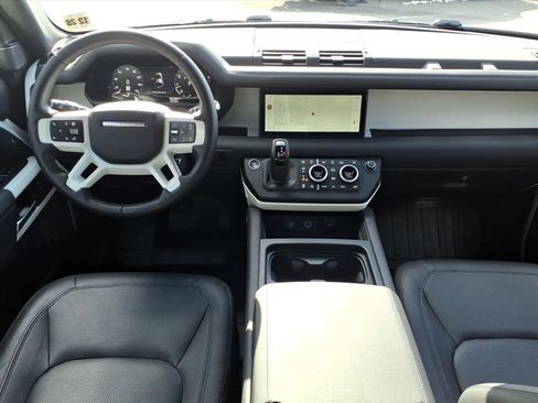 Certified 2024 Land Rover Defender 110 S image 4