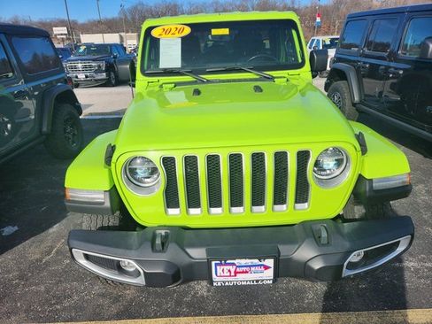 Used 2021 Jeep Wrangler Unlimited Sahara w/ Uconnect 4C Nav & Sound Group AWD/4WD image 2