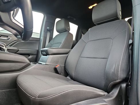 Used 2023 Chevrolet Colorado LT w/ LT Convenience Package II image 11