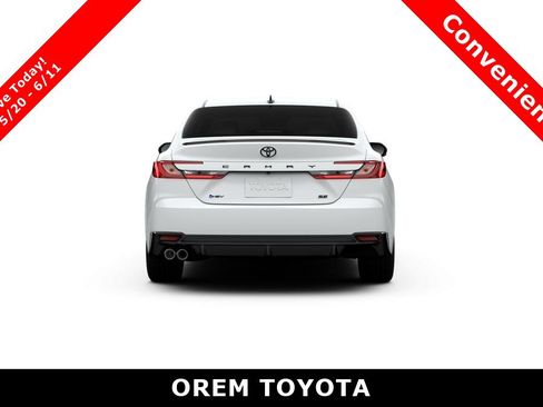 New 2026 Toyota Camry Hybrid image 8